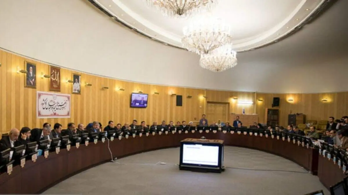 نشست مهم دولت و مجلس برای حذف ارز ترجیحی 