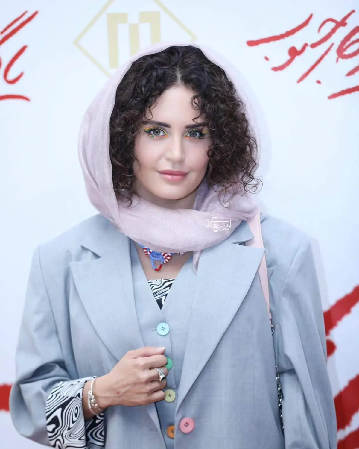 الناز شاکردوست بعد از جنجالهای لباسش حالا باچهره بدون آرایش/ عکس