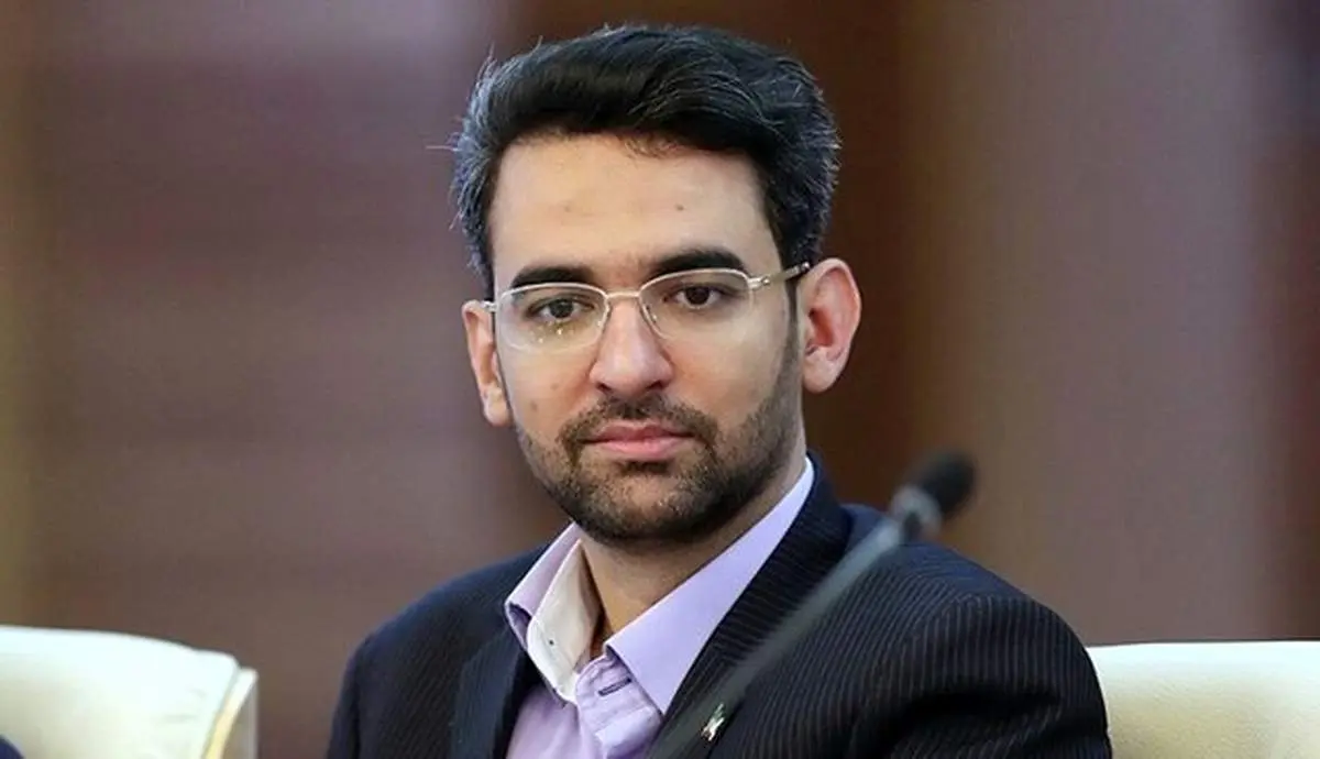 ممنوعیت واردات آیفون در دولت چهاردهم بازنگری می‌شود اما تصمیم با وزارت صمت است