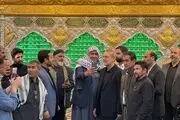 سلفی جالب مردم با علی لاریجانی در دمشق 