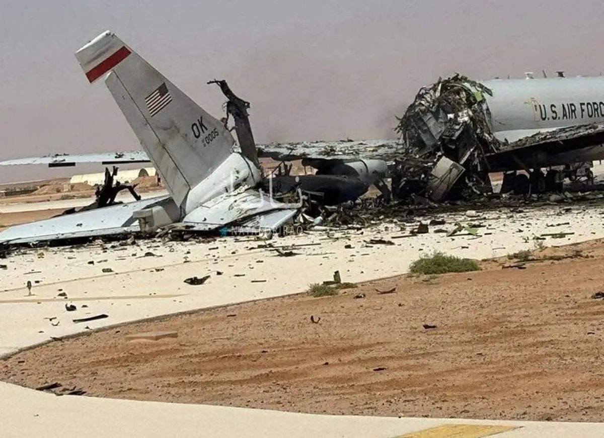 اذعان رسانه آمریکایی به اصابت هواپیمای آواکس در حمله ایران