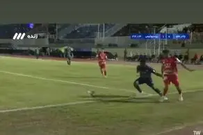 متلک سپاهان به مردود شدن پنالتی به نفع پرسپولیس!