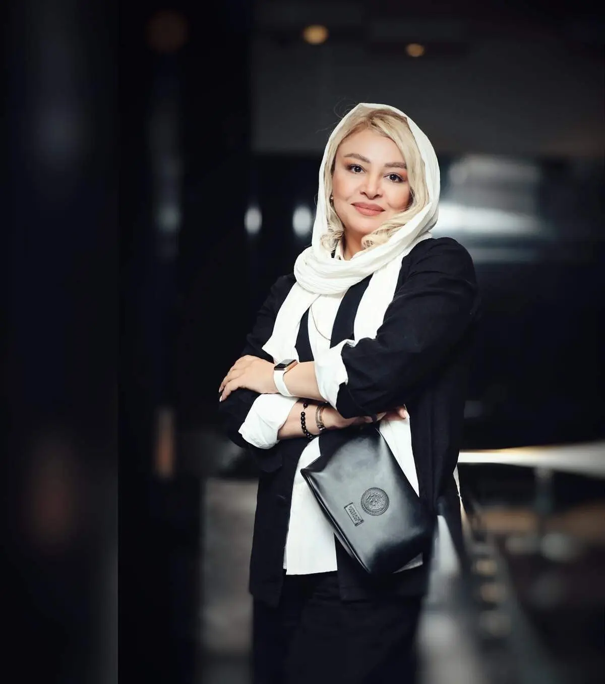 تیپ دهه شصتی مه‌لقا باقری و ژاله صامتی در کنار عطاران
