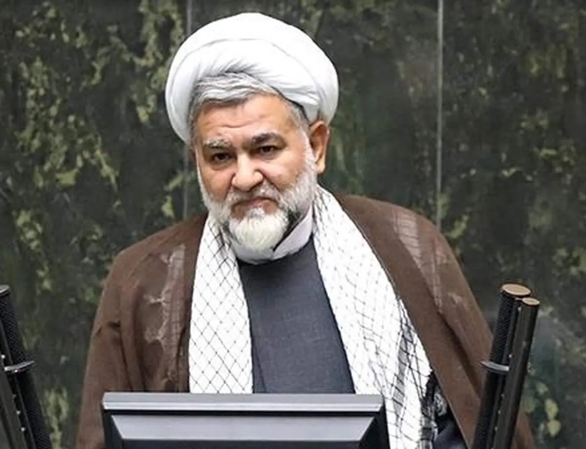 کاشت ناخن و لاک زدن ممنوع می‌شود؟ 