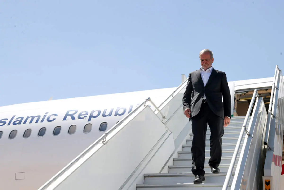 پزشکیان وارد لرستان شد 