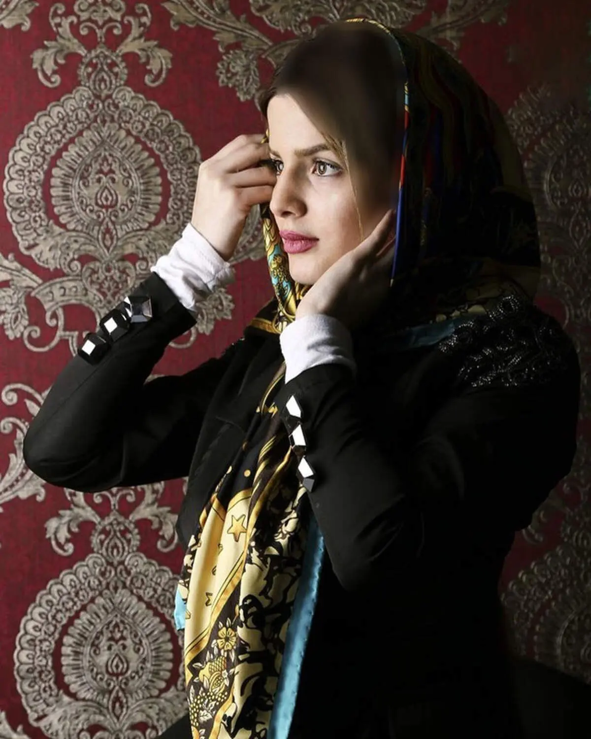 غزاله اکرمی با تیپ مینیمال بسیار جذاب/ عکس