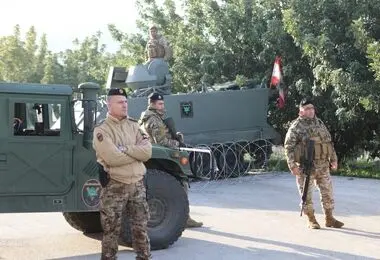 ارتش لبنان از زخمی شدن چند سرباز خود خبر داد