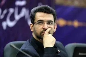 آذری جهرمی: خماری پس از نشئگی قدرت هم داستانی دارد