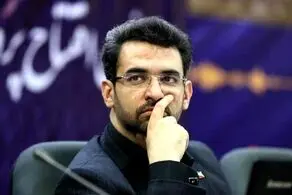 آذری جهرمی: خماری پس از نشئگی قدرت هم داستانی دارد