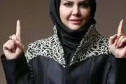 ویدیو| کشف حجاب جنجالی خانم مجری به همراه آواز خوانی!