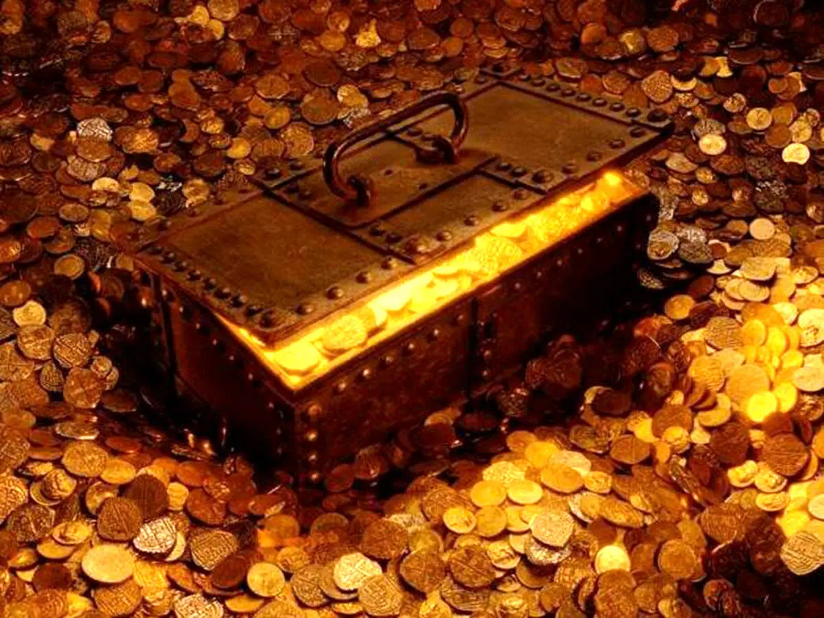 بیرون افتادن گنج میلیاردی از زیر زمین این پیرزن خوش‌شانس!