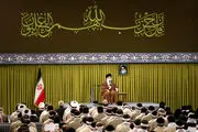 دیوار نوشتی که در دیدار با رهبری جلب توجه کرد+ببینید 