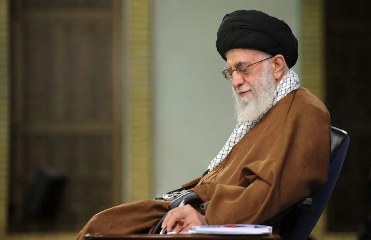 لحن جالب رهبری در برخورد با شاعر لبنانی