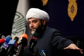 بالاخره این روحانی معروف عذرخواهی کرد 