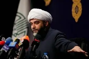 بالاخره این روحانی معروف عذرخواهی کرد 