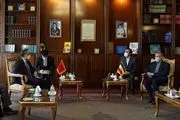 دیدار وزیر خارجه چین در تهران با علی لاریجانی/ گزارش تصویری