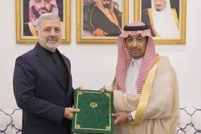 سفیر ایران در عربستان استوارنامه خود را تحویل داد 