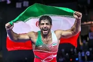 ساعت کشتی هادی ساروی در نیمه‌نهایی؛ قهرمانی جهان ۲۰۲۵