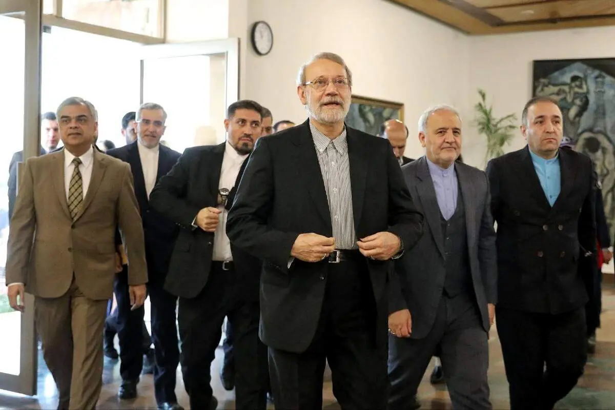 لاریجانی: به ملت شریف پاکستان سلام رهبر معظم انقلاب اسلامی ایران را ابلاغ می‌کنم