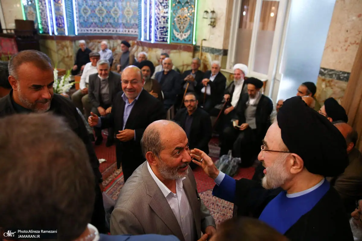 برخورد جالب دو اصولگرا با سیدمحمد خاتمی در یک مراسم + ببینید