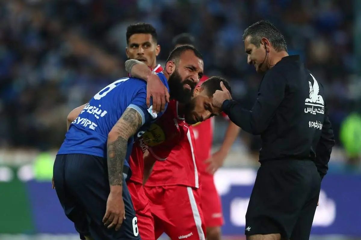 ادعای پرسپولیسی ها:داور دربی را عوض کردند