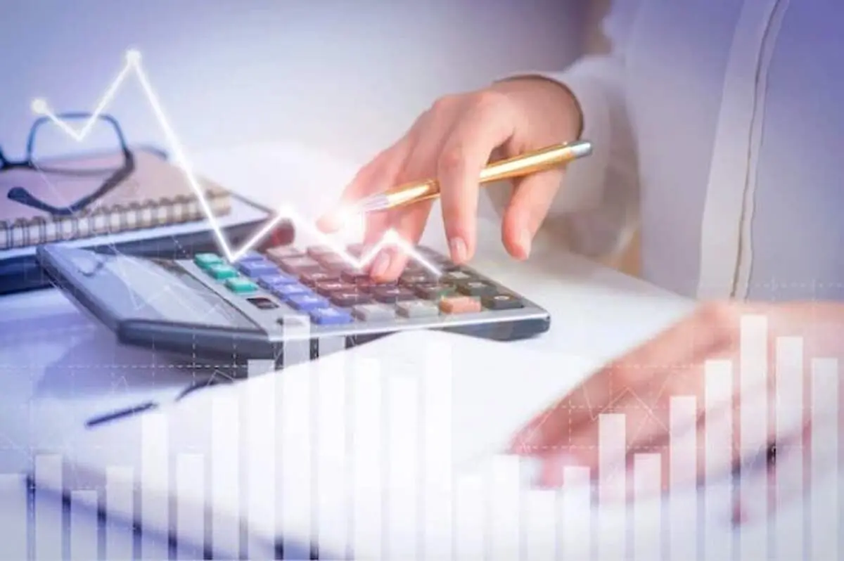 گیج بازی منشی مدیر معروف را بیچاره کرد