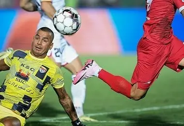 خلاصه بازی فولاد ۳ - پرسپولیس ۱