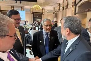 عراقچی: من در دوحه هستم 