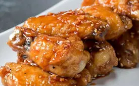 طرز تهیه یک مرغ متفاوت با عسل و سیر