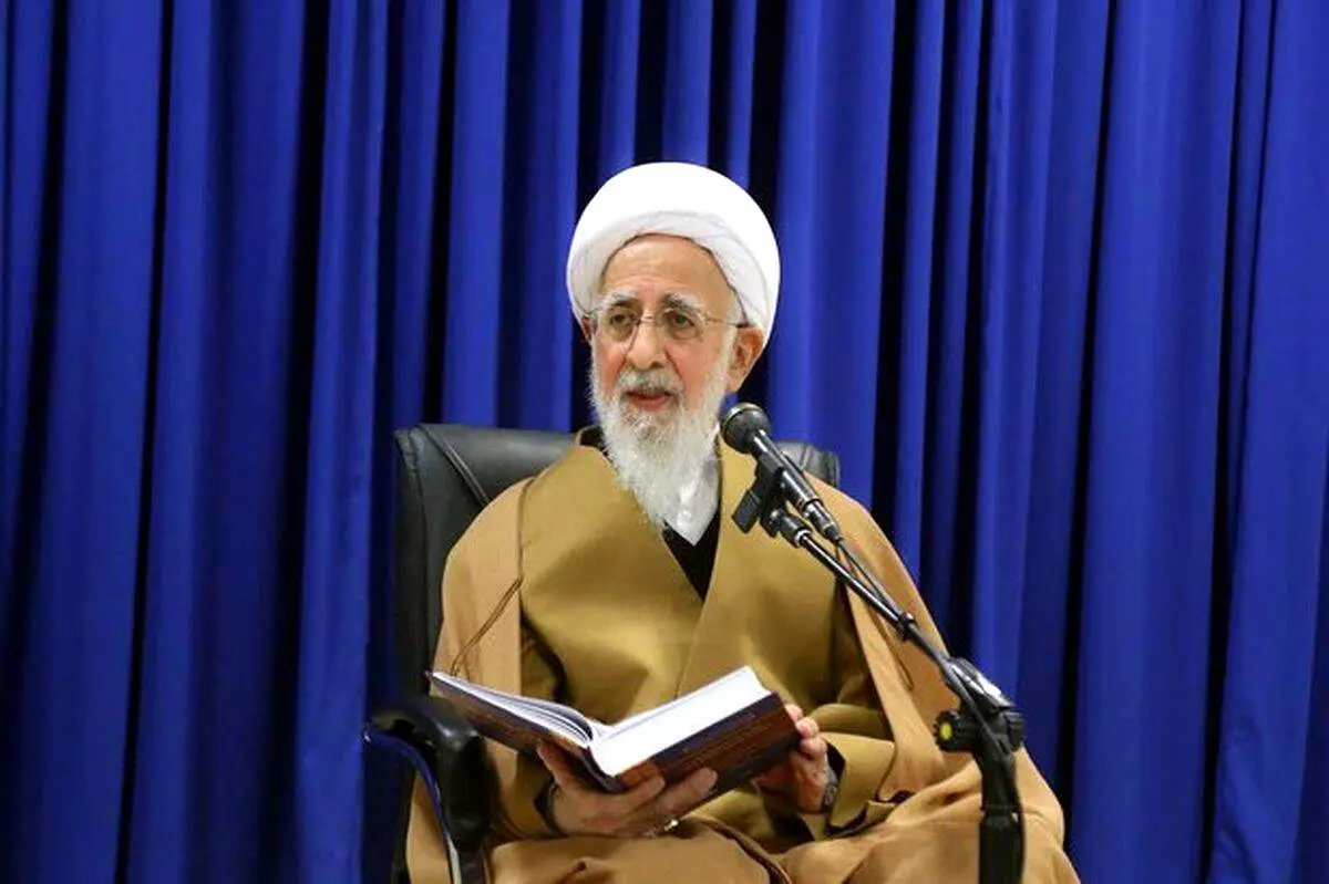 آیت الله جوادی آملی: اگر اختلاسی نباشد، گرانی نباشد، مردم مودب هستند و به قانون احترام می گذارند