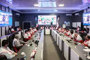 ما باید با منطق و محبت یکدیگر را قانع کنیم، نه با دعوا و درگیری