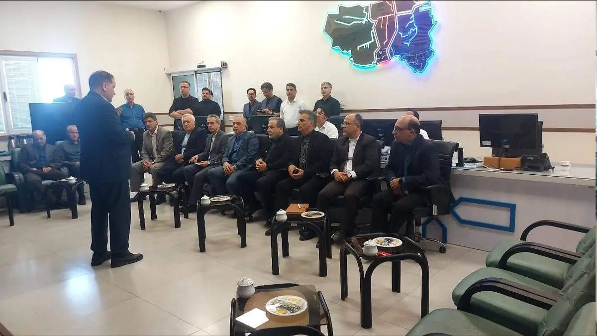 بازدید وزیر امور خارجه از مدیریت شرکت آبفای مشهد مقدس
