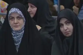 همنشینی زهرا پزشکیان و نرجس سلیمانی در مصلی + عکس 