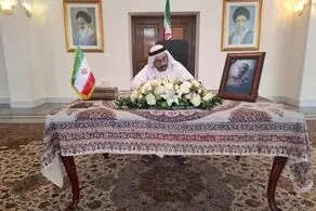 وزیر مشاور در امور خارجی امارات دفتر یادبود جانباختگان حادثه بندر شهید رجایی  را امضا کرد
