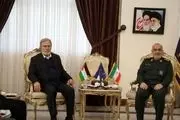 سرلشکر سلامی: آمریکا در مسیر زوال است 