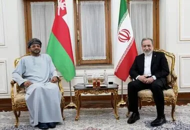 دیدار وزیر خارجه عمان با عراقچی در تهران