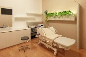 مرگ زن جوان در کلینیک زیبایی پس از تزریق ژل/ جسد را سوزاندند