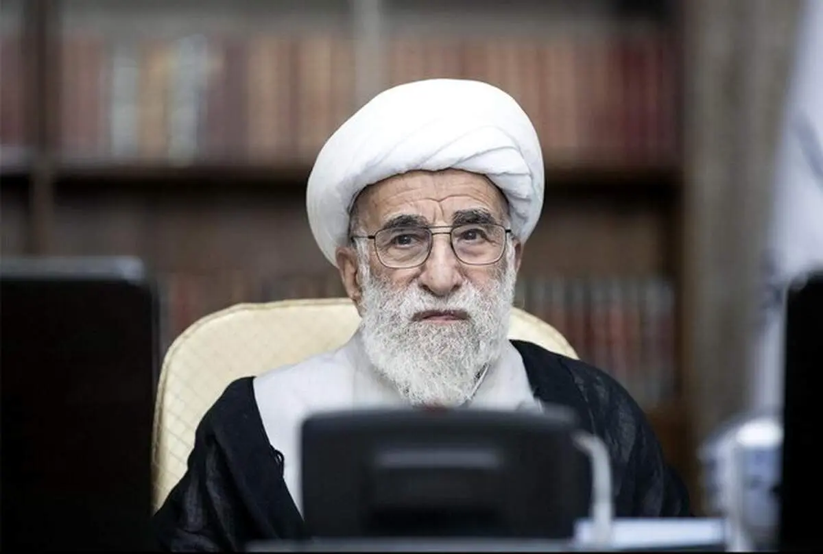 آیت الله جنتی: دشمنان علیه مردم ایران جنگ بزرگ اقتصادی راه انداختند 