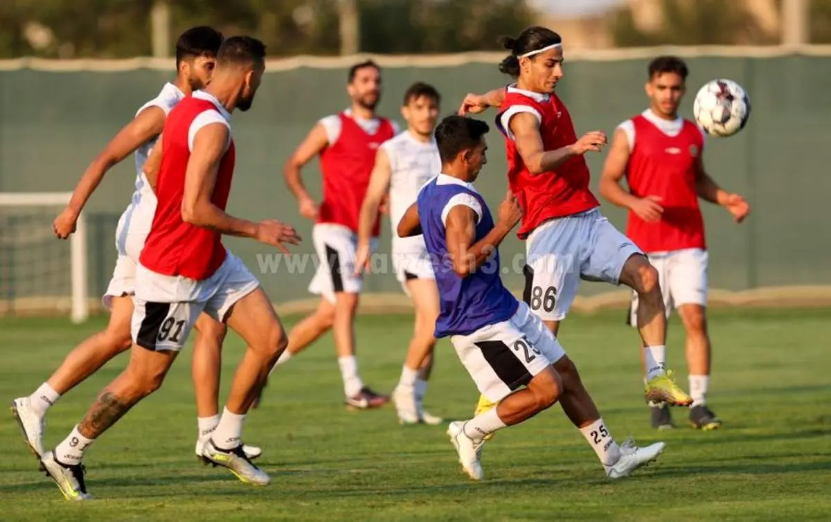 یک بچه، عصای دست مورایس در دیدار با استقلال !