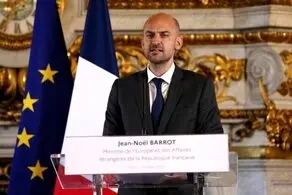 پاریس دوباره ایران را تهدید کرد