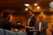 وقتی معاون رییسی تحمل انتقاد نداشت و جلسه را ترک کرد+عکس 