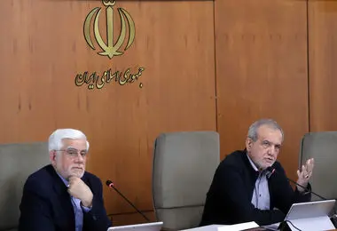  نگرانی جدی از بابت توطئه‌افکنی آمریکا و دیگران ندارم اما نسبت به تشدید اختلافات نگرانم/ من مسائل خارجی را حل می‌کنم اما نگران مسائل داخلی هستم