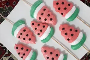 طرز تهیه مرنگ یلدایی، ساده‌ترین دسر رنگی شب یلدا