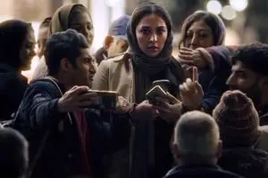 داستان و بازیگران ۳۱ فیلم‌ جشنواره فجر 1404