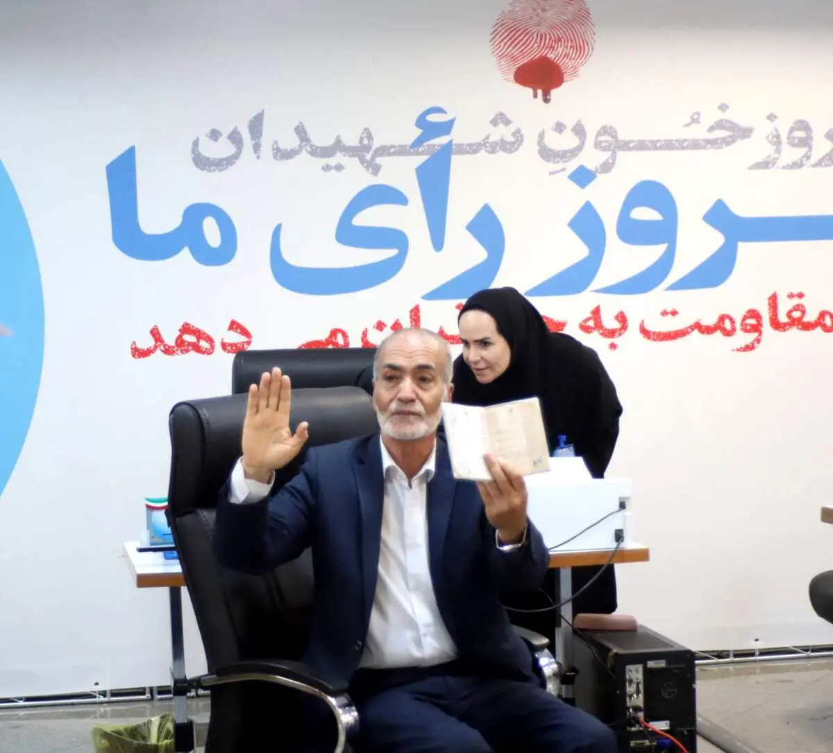 اعتراض قدرتعلى حشمتیان از توجه خبرنگاران به سعید جلیلى و غفلت از وی!