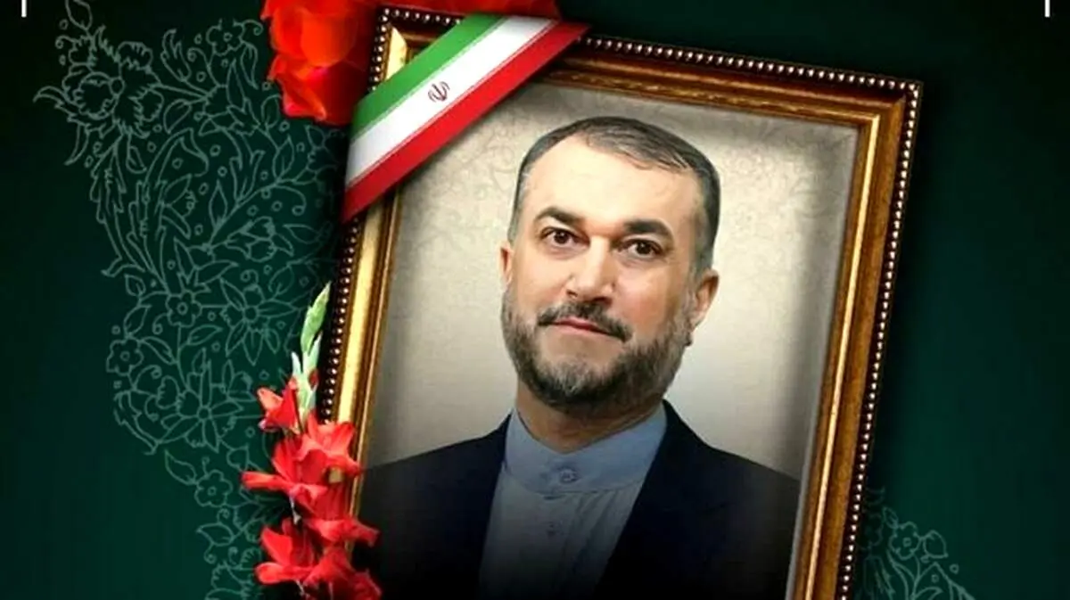 حضور باقری بر سر مزار شهیدان امیرعبداللهیان و موسوی 