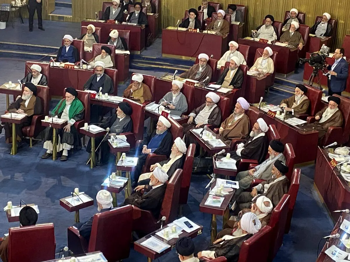 حضور حسن روحانی در مجلس خبرگان رهبری + عکس