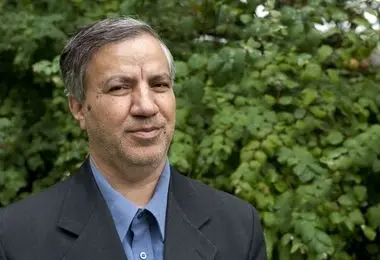 به ترامپ اعتماد می‌کنید به قالیباف و عراقچی بدگمانید!