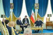 توسعه همکارهای اقتصادی محور دیدار مقام ارشد آذربایجان با احمدیان