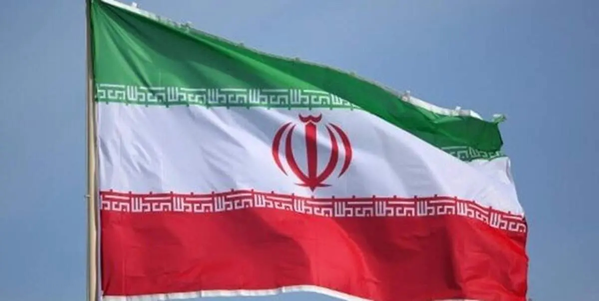 نصب برعکس پرچم ایران در یکی از هتل‌های آستراخان + ببینید
